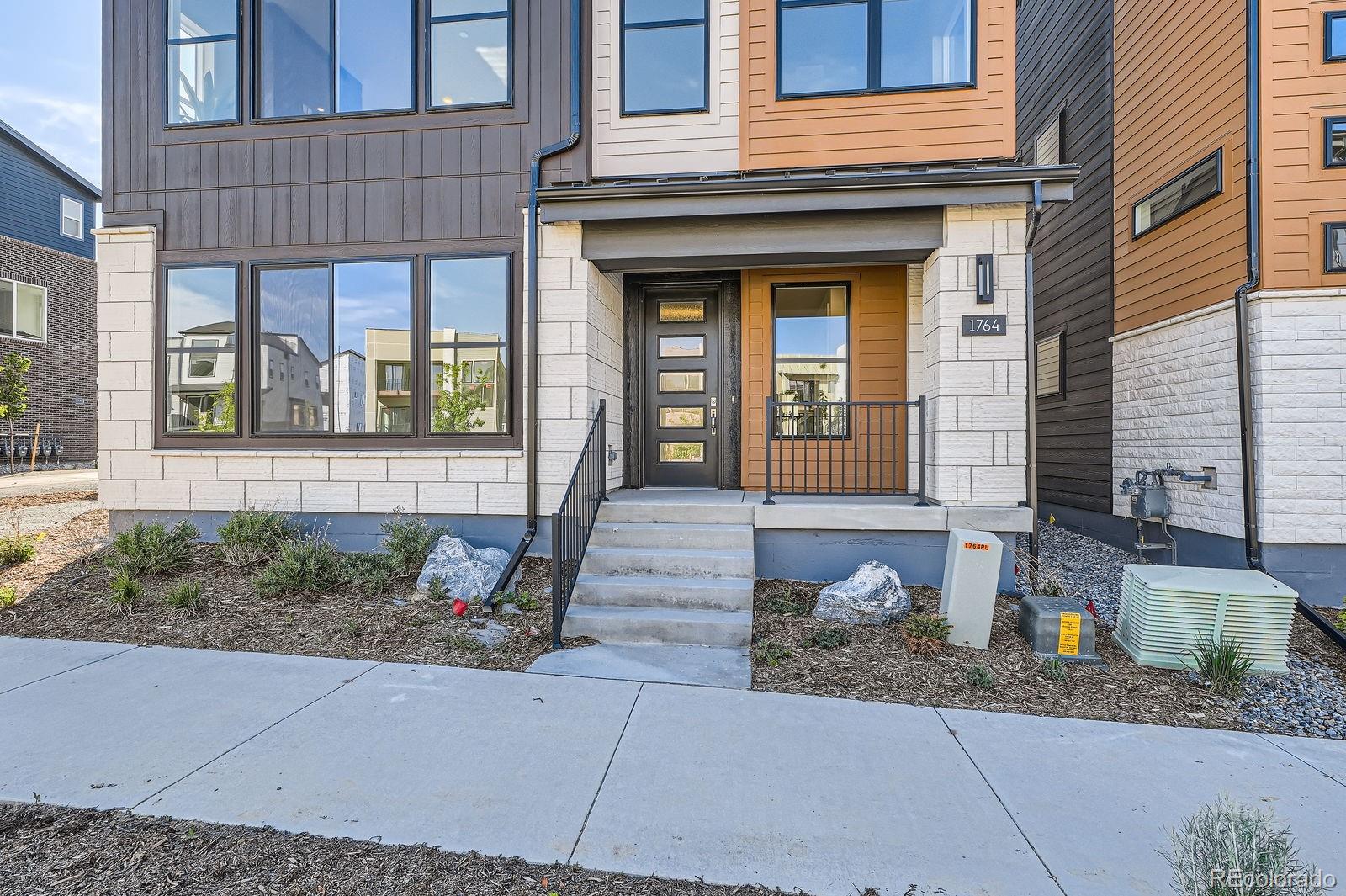 MLS Image #47 for 1764  peak loop,broomfield, Colorado