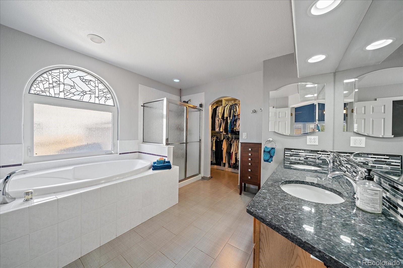 MLS Image #13 for 2707 s cole court,lakewood, Colorado