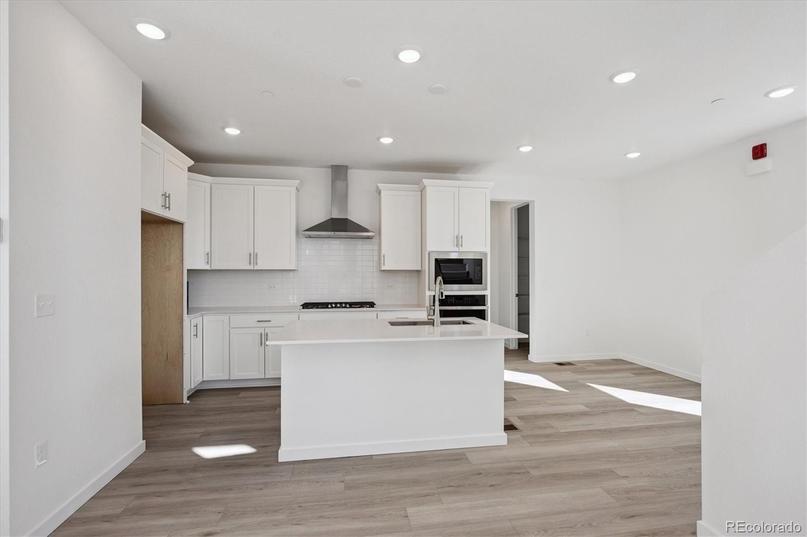 MLS Image #7 for 1218  dylan drive,erie, Colorado