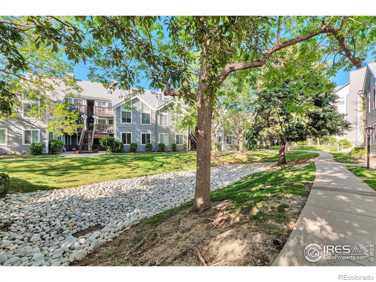MLS Image #24 for 12525 e tennessee circle,aurora, Colorado