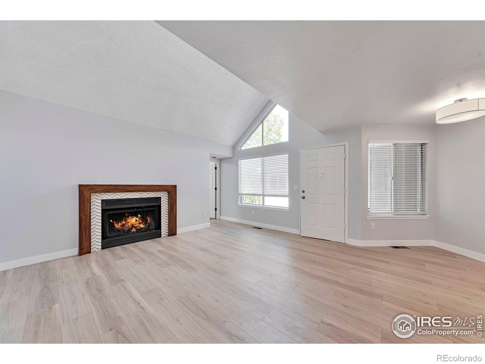 MLS Image #8 for 12525 e tennessee circle,aurora, Colorado