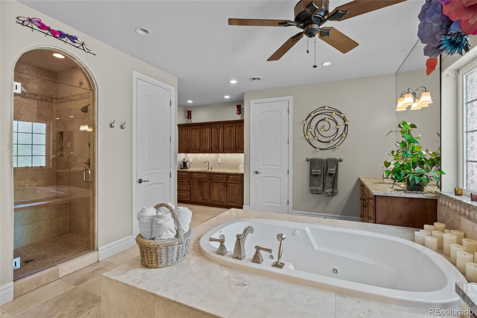 MLS Image #22 for 1160  monaco parkway,denver, Colorado