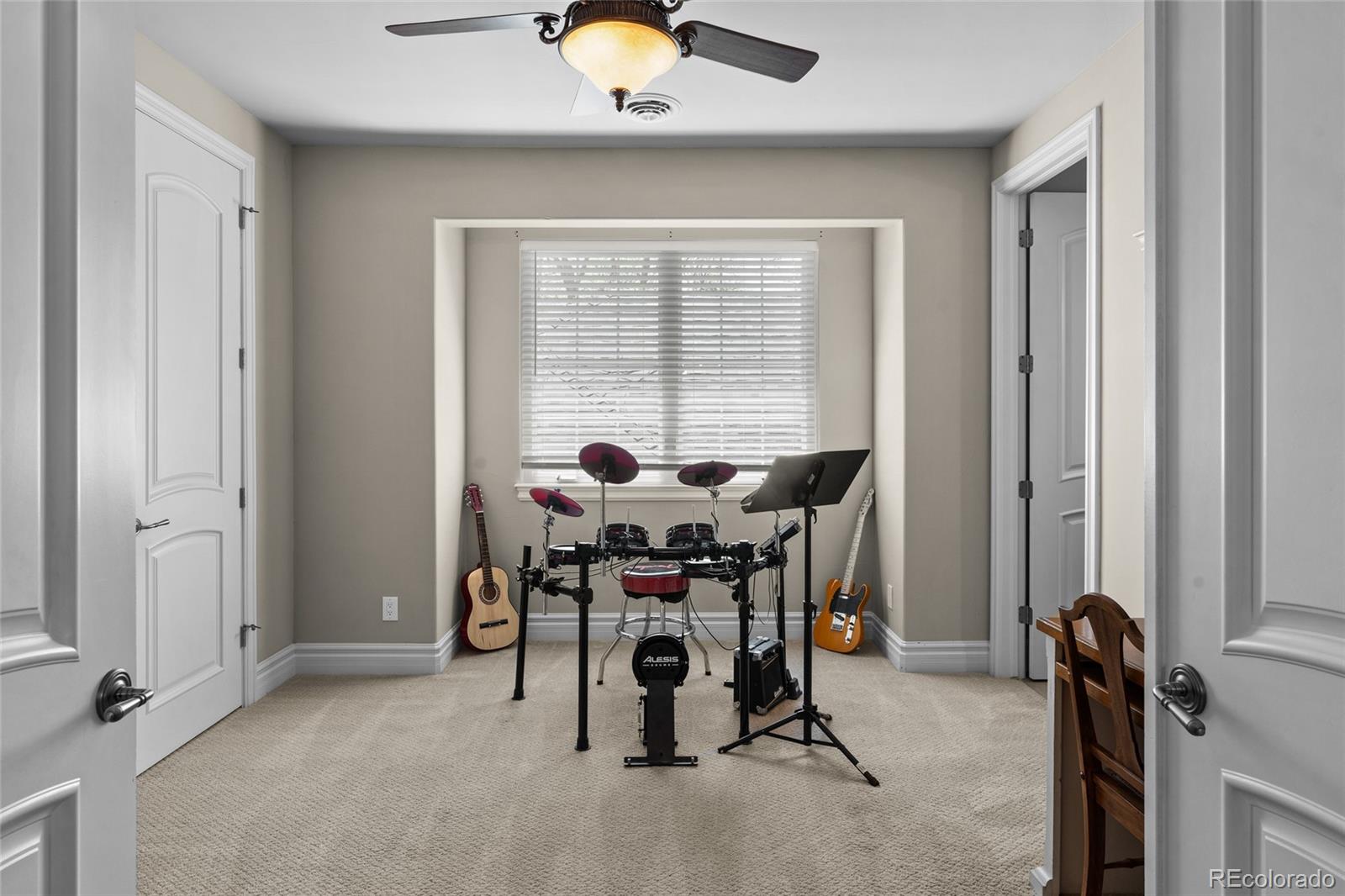 MLS Image #26 for 1160  monaco parkway,denver, Colorado