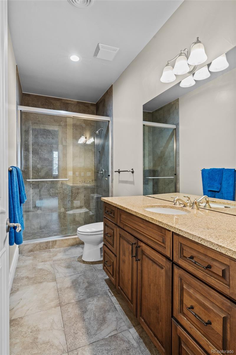 MLS Image #29 for 1160  monaco parkway,denver, Colorado