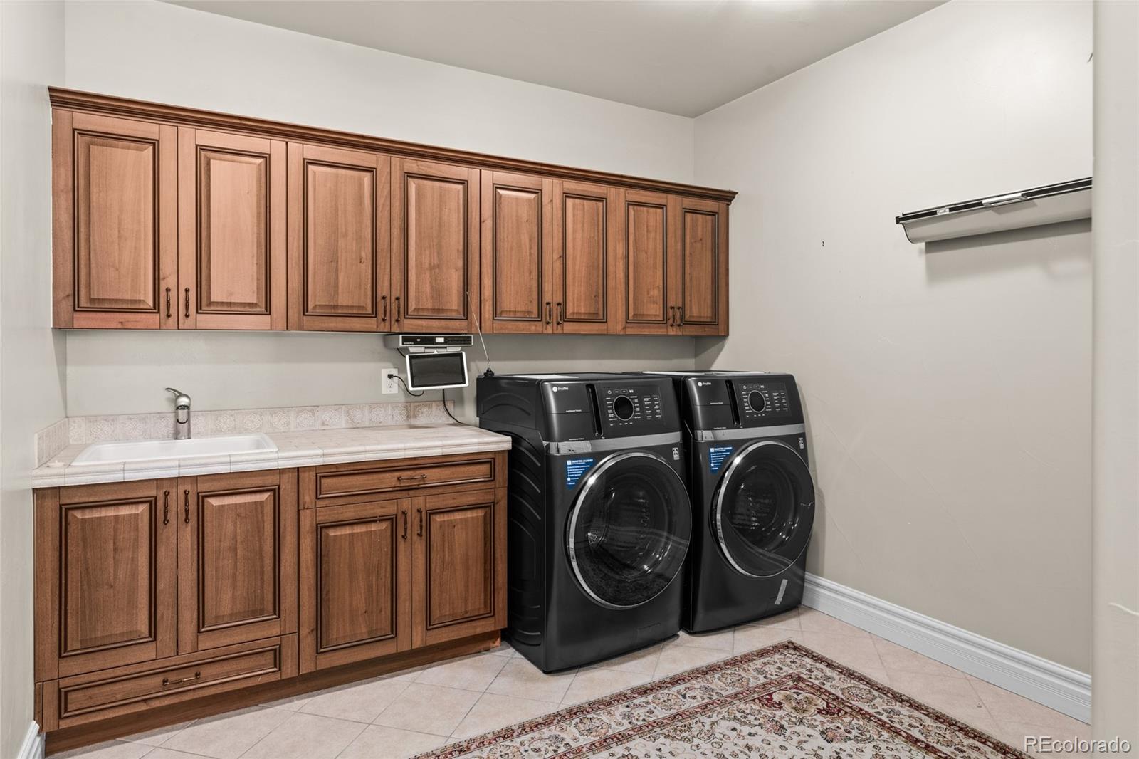 MLS Image #32 for 1160  monaco parkway,denver, Colorado
