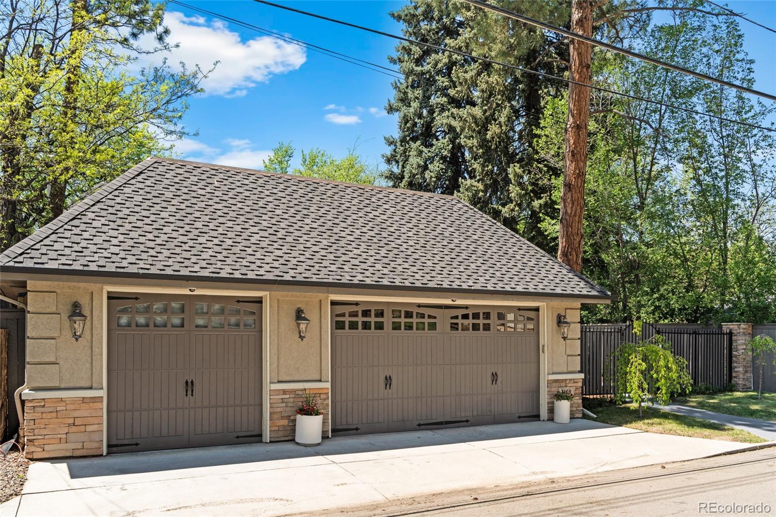 MLS Image #42 for 1160  monaco parkway,denver, Colorado