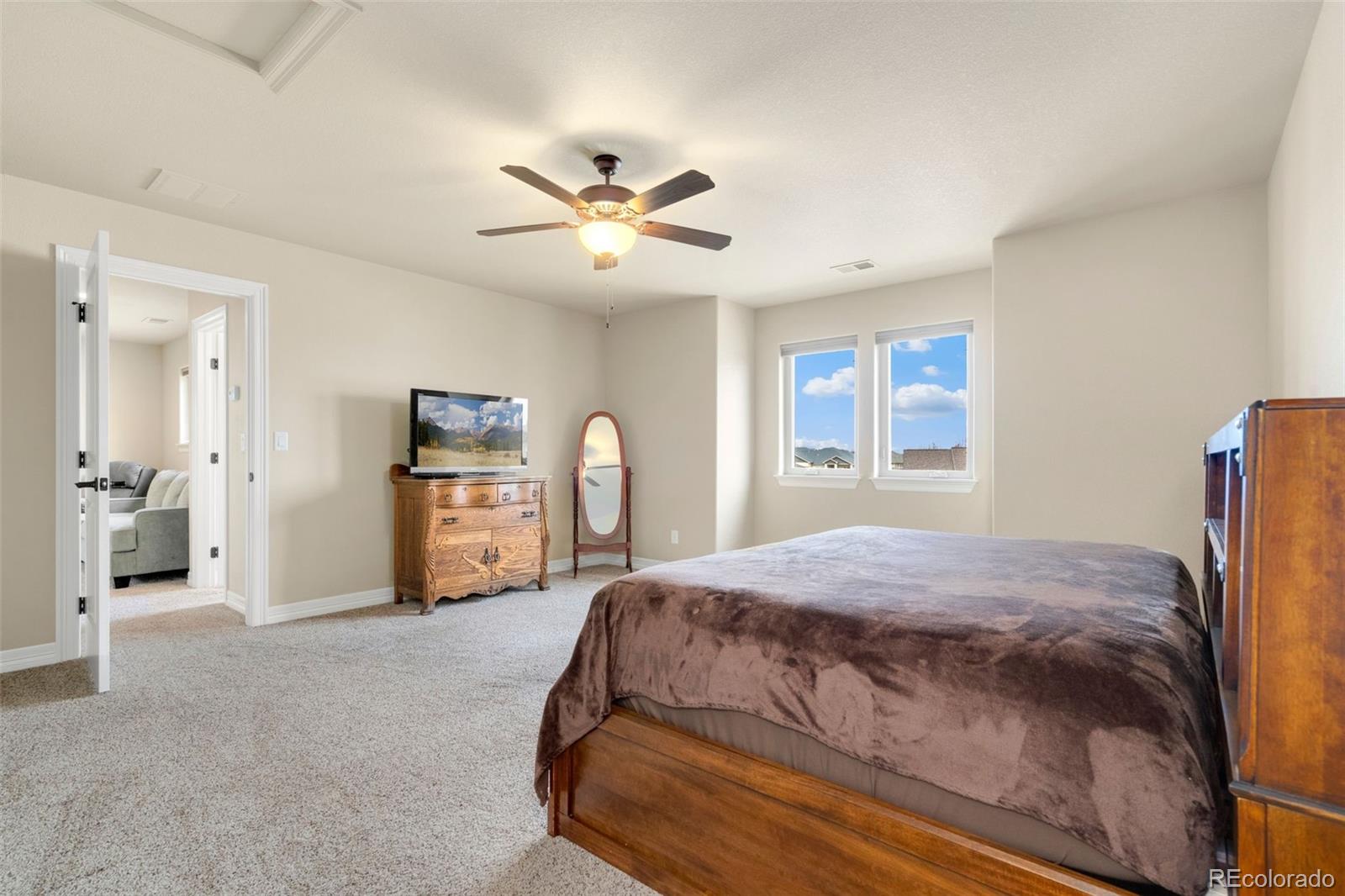 MLS Image #28 for 5954  black lion court,windsor, Colorado