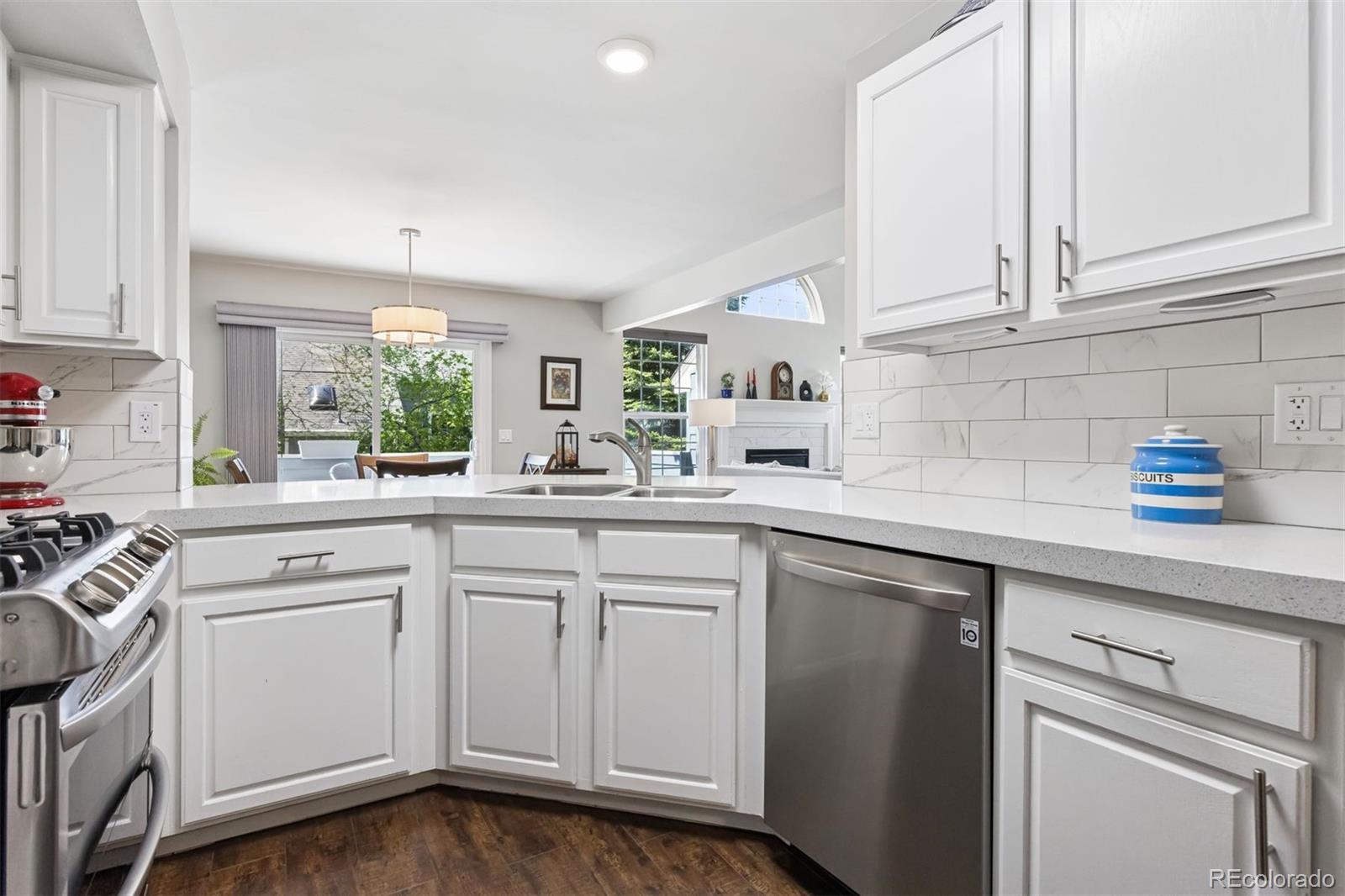 MLS Image #3 for 4976 s nelson street,littleton, Colorado