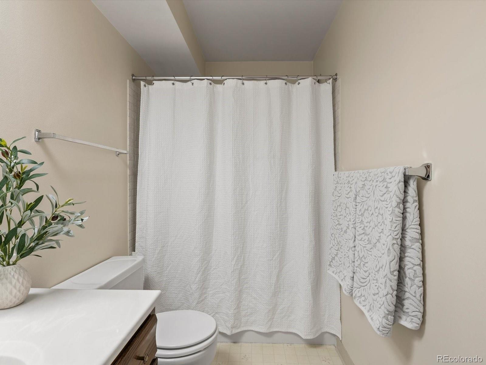 MLS Image #24 for 3470  s poplar st. ,denver, Colorado