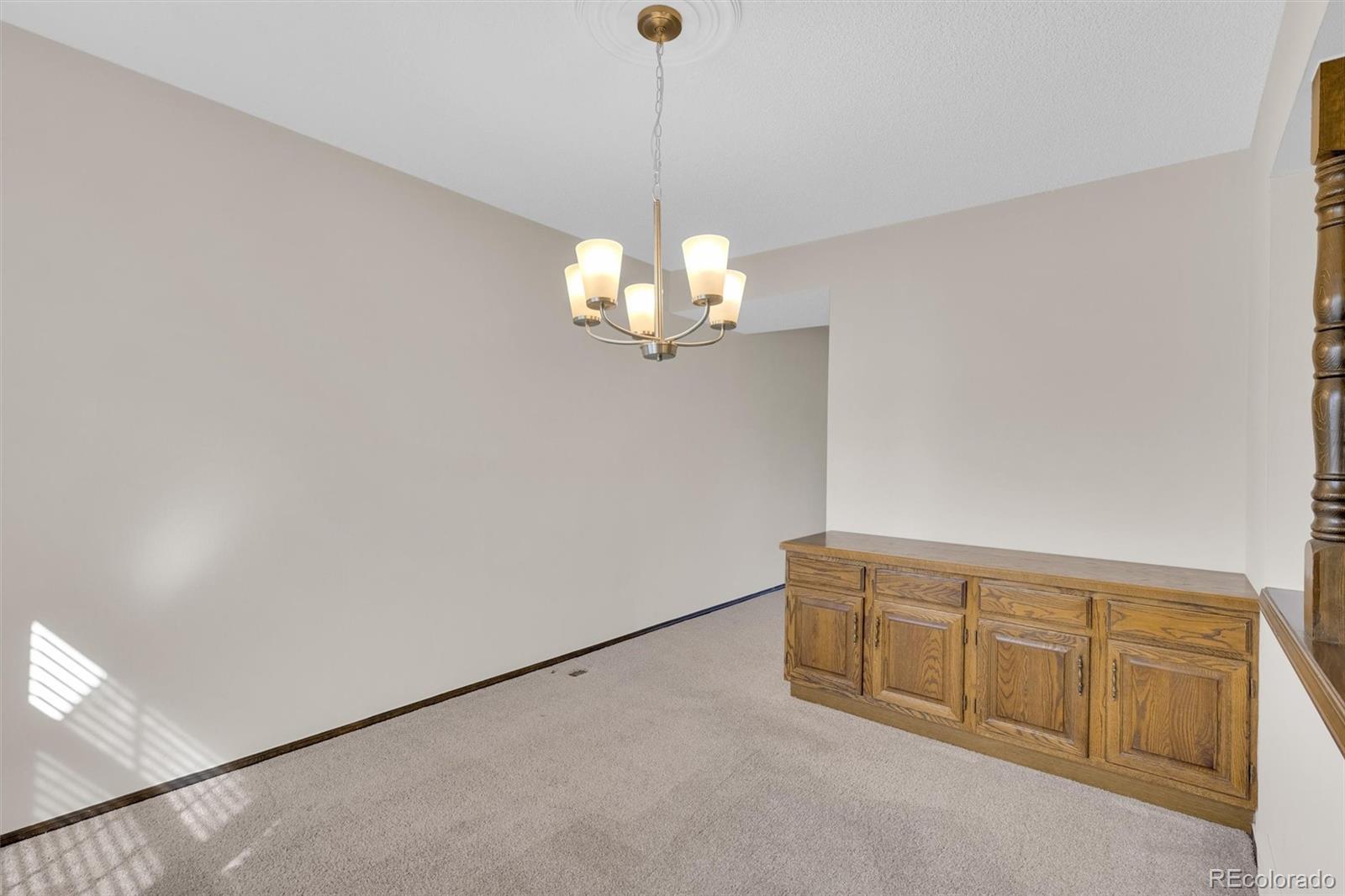 MLS Image #10 for 8871 e amherst drive,denver, Colorado