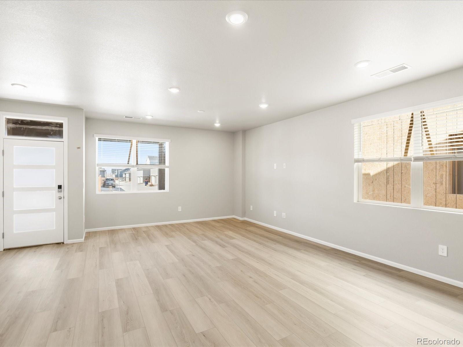 MLS Image #4 for 765 n tibet street,aurora, Colorado