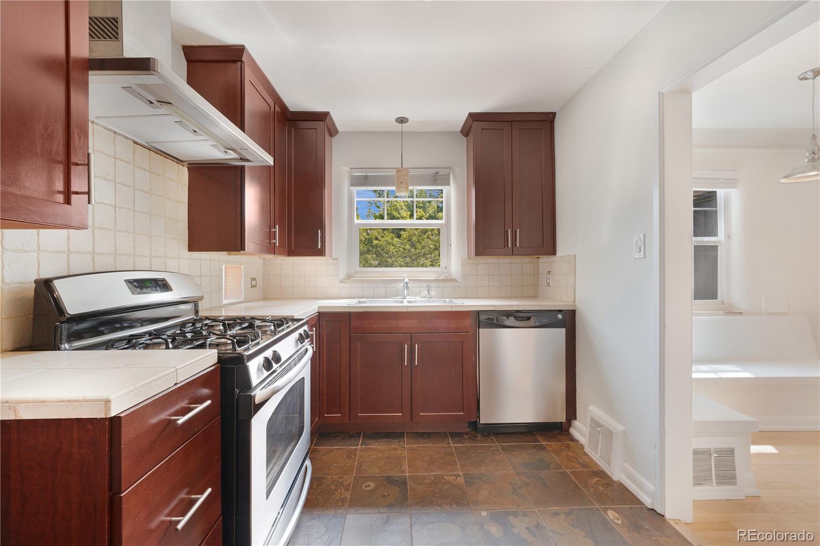 MLS Image #14 for 1111  kearney street,denver, Colorado