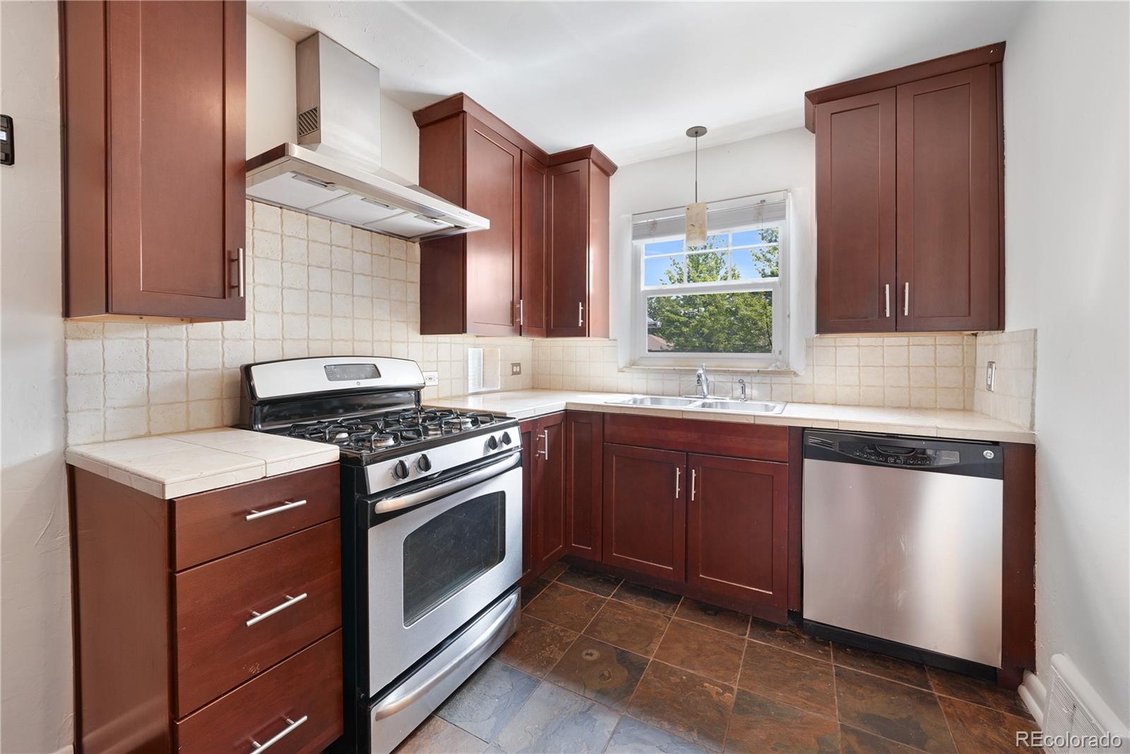 MLS Image #15 for 1111  kearney street,denver, Colorado