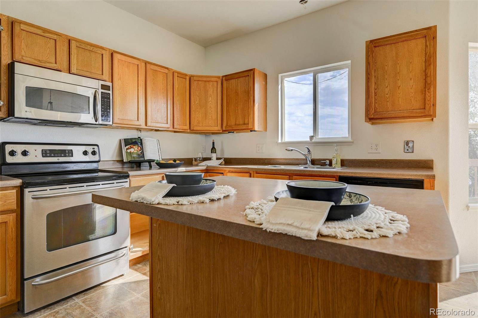 MLS Image #10 for 8357  parkglen drive,fountain, Colorado