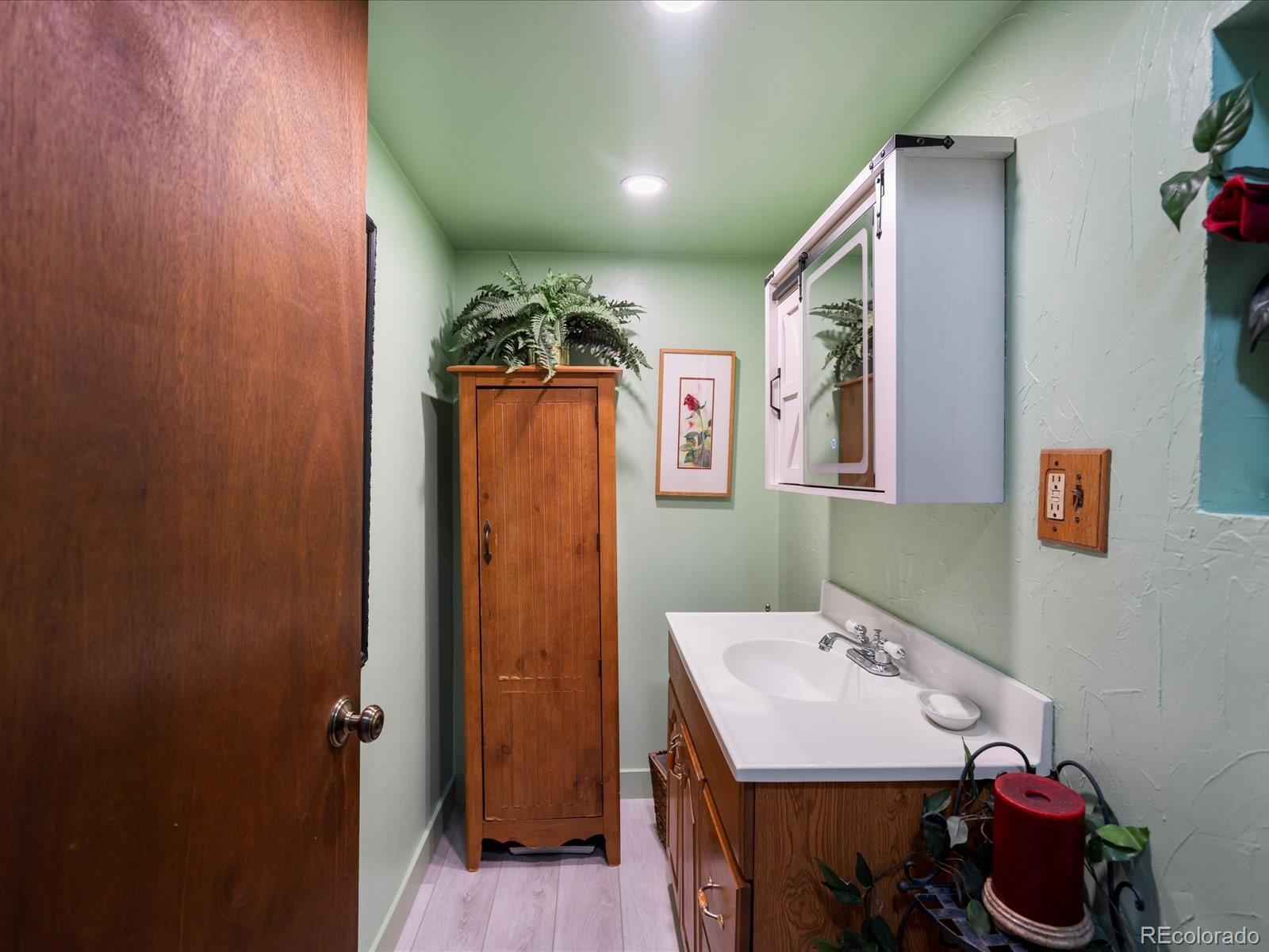 MLS Image #19 for 6801 w 52nd avenue,arvada, Colorado