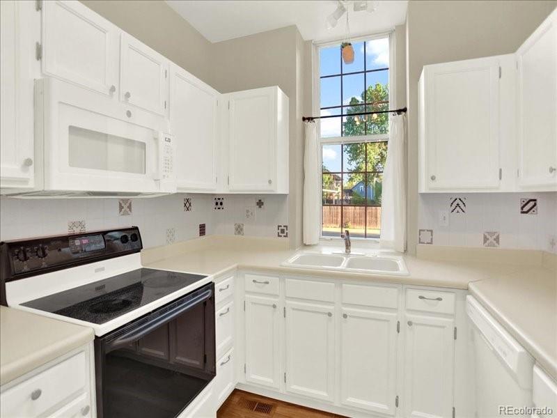 MLS Image #8 for 19897 e brunswick drive,aurora, Colorado