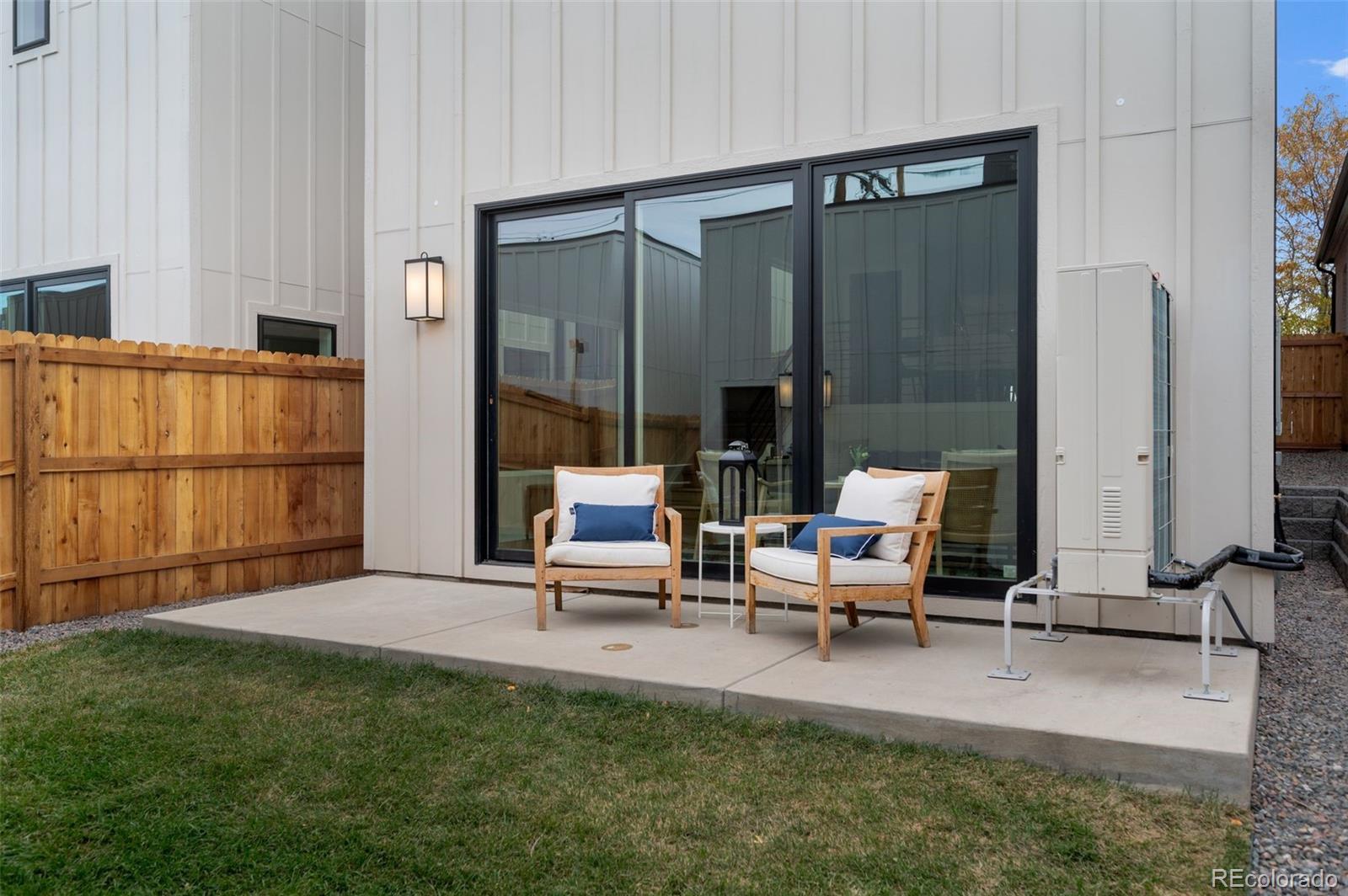 MLS Image #15 for 3285  lawrence street,denver, Colorado