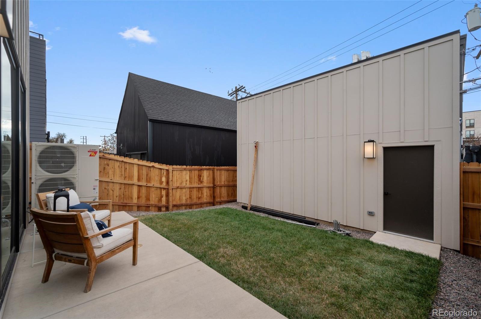 MLS Image #16 for 3285  lawrence street,denver, Colorado