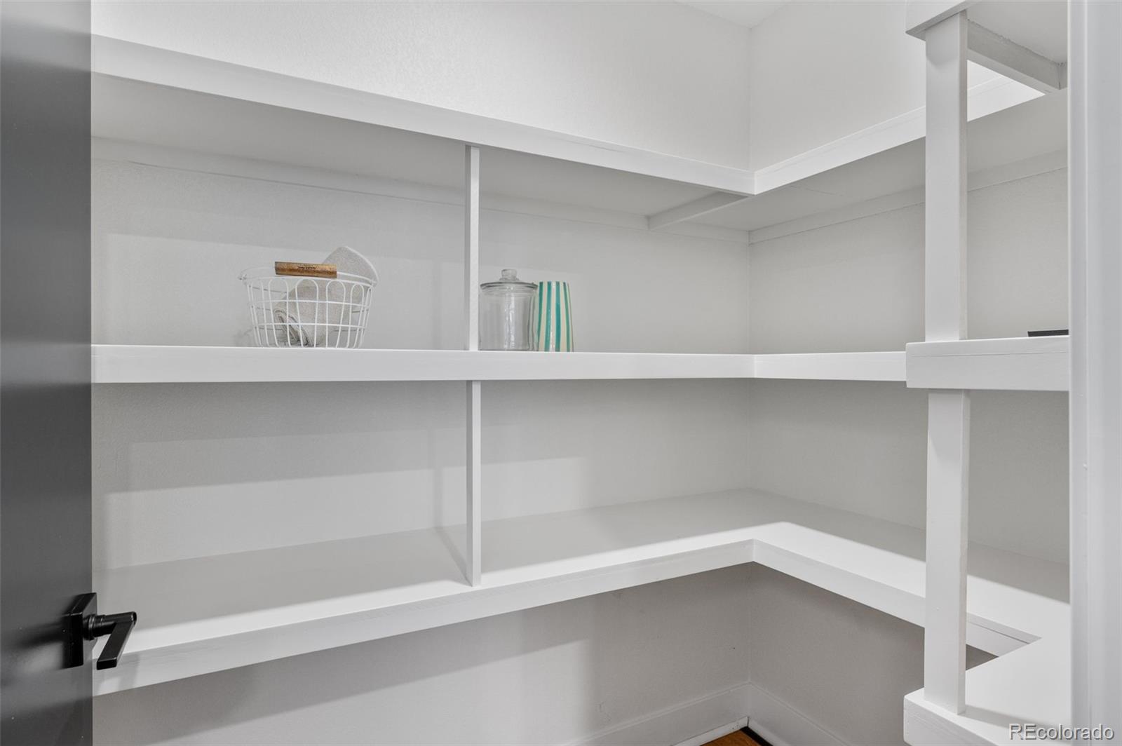 MLS Image #4 for 3285  lawrence street,denver, Colorado