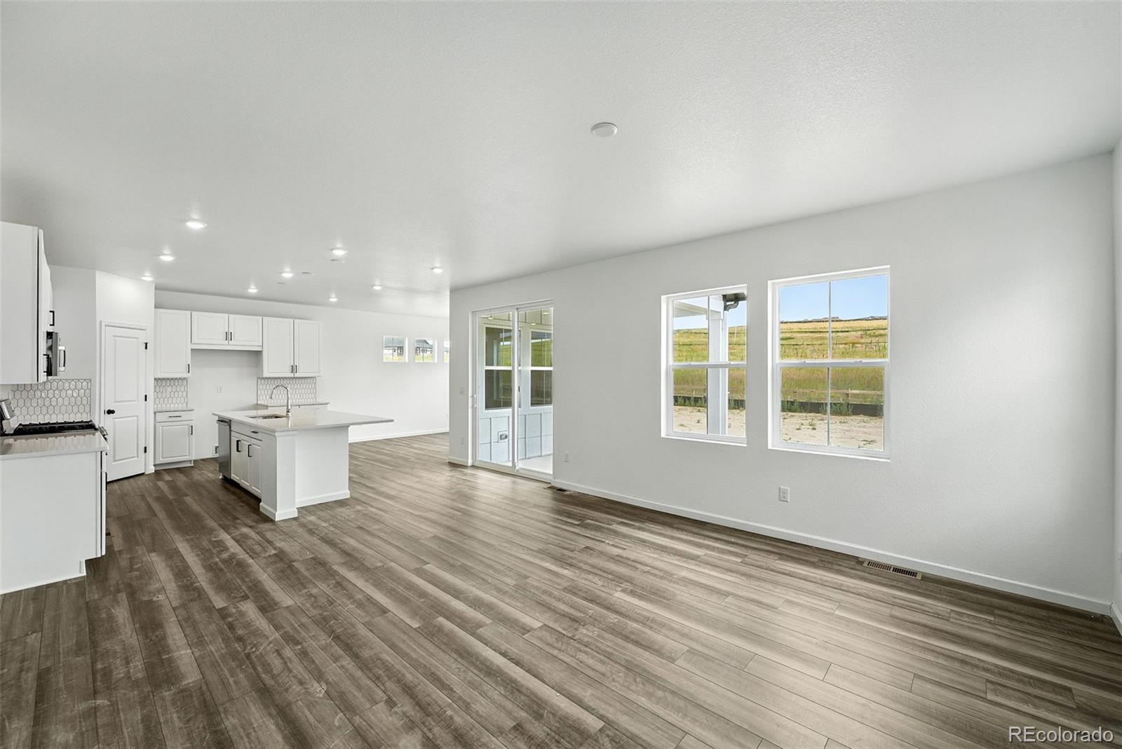 MLS Image #7 for 39743  penn road,elizabeth, Colorado