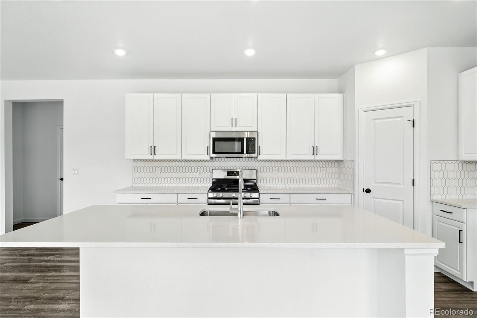 MLS Image #8 for 39743  penn road,elizabeth, Colorado