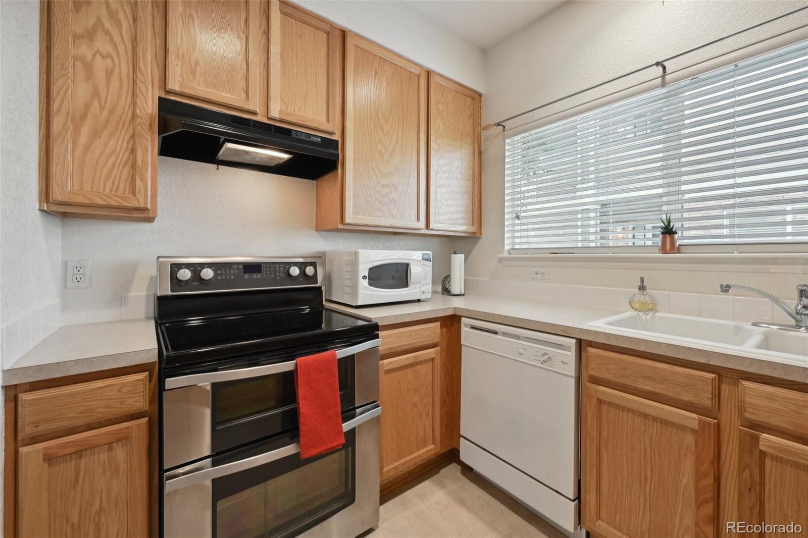 MLS Image #8 for 4385 s balsam street,littleton, Colorado