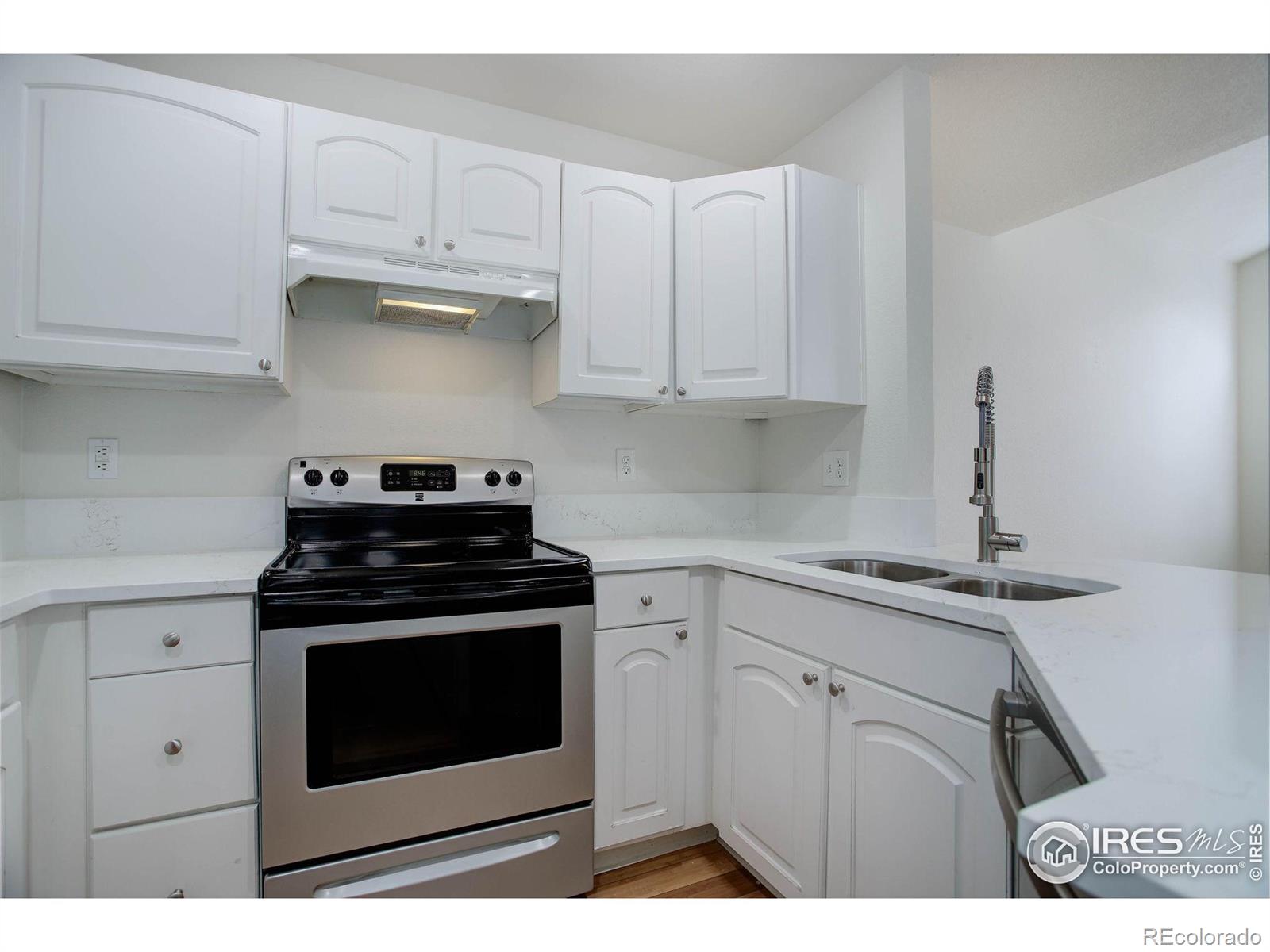 MLS Image #10 for 3648  oakwood drive,longmont, Colorado