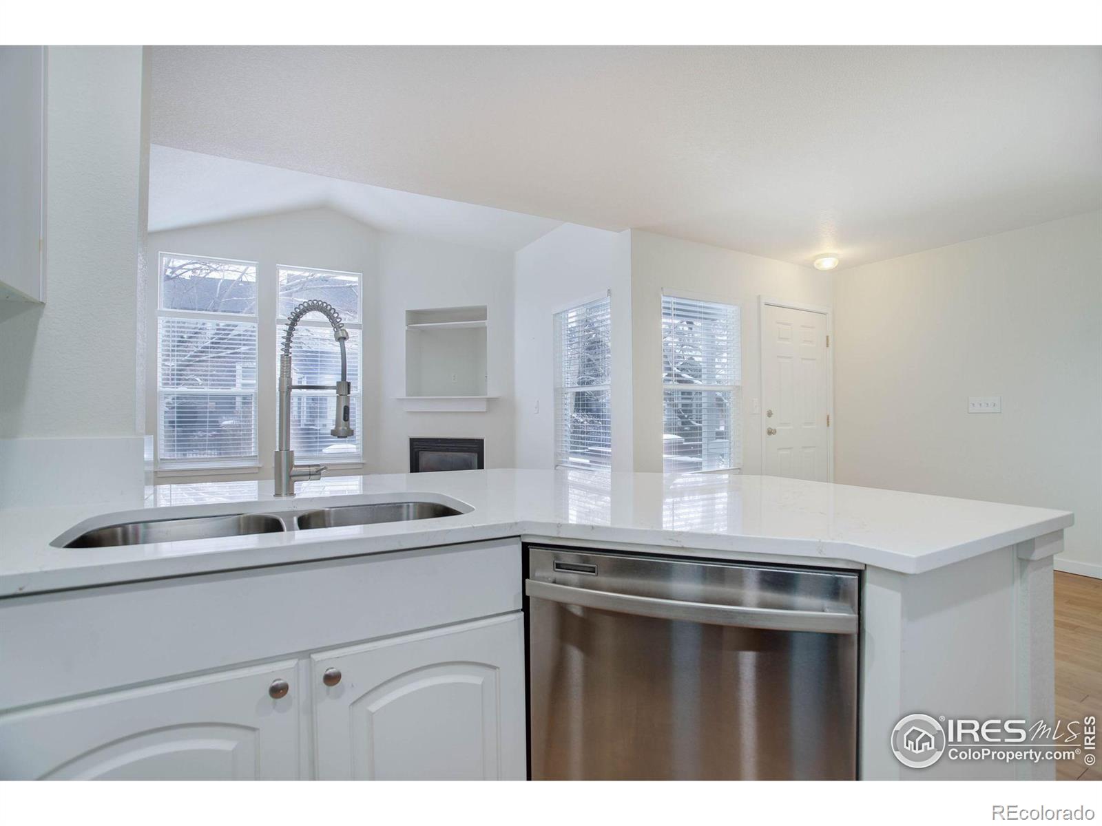 MLS Image #11 for 3648  oakwood drive,longmont, Colorado