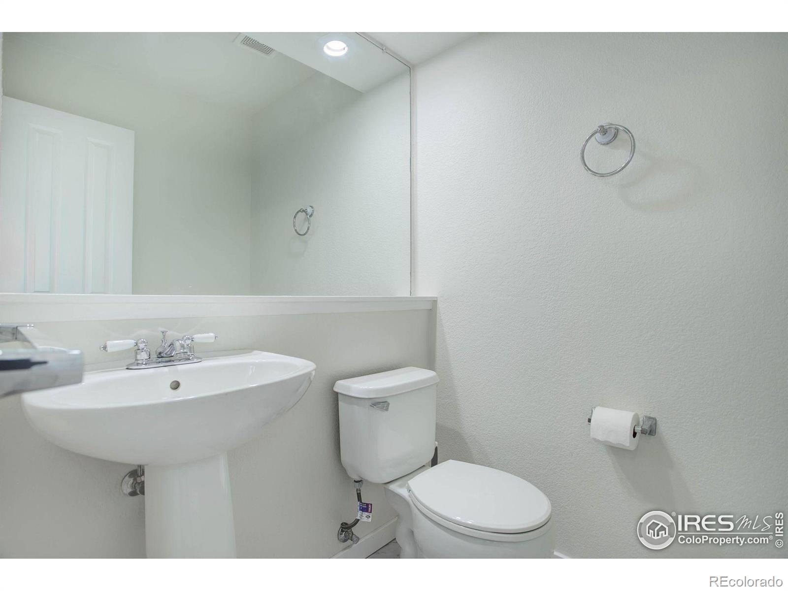 MLS Image #14 for 3648  oakwood drive,longmont, Colorado