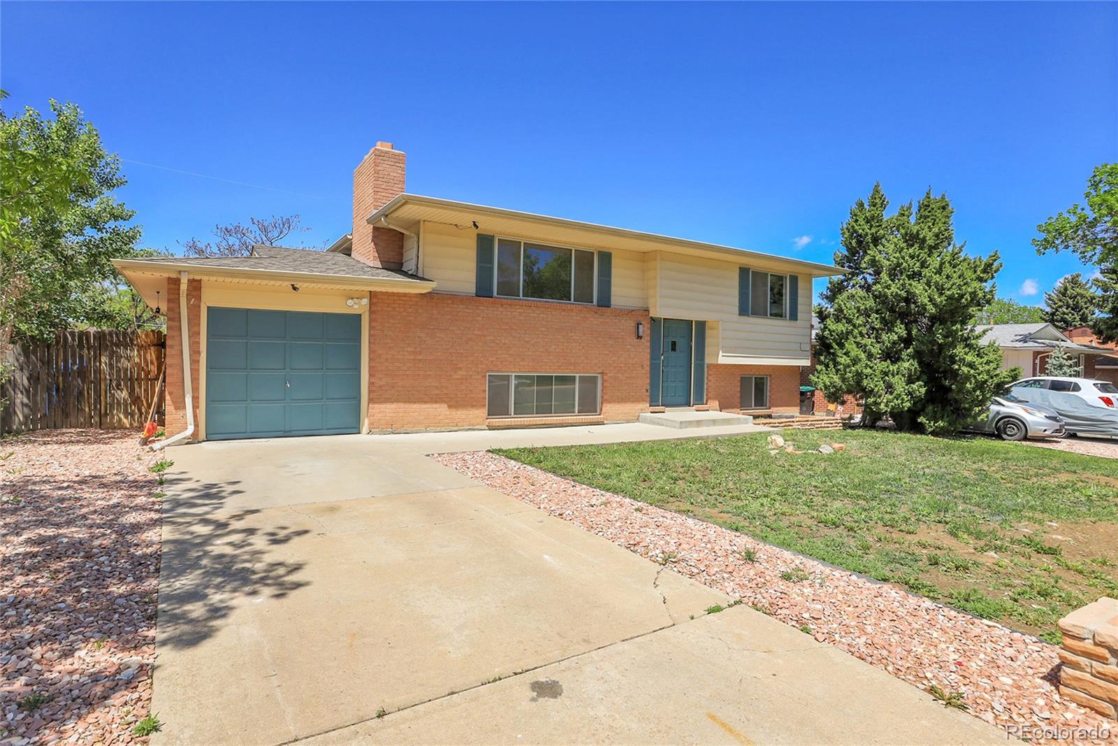 CMA Image for 433 S Vaughn Way,Aurora, Colorado