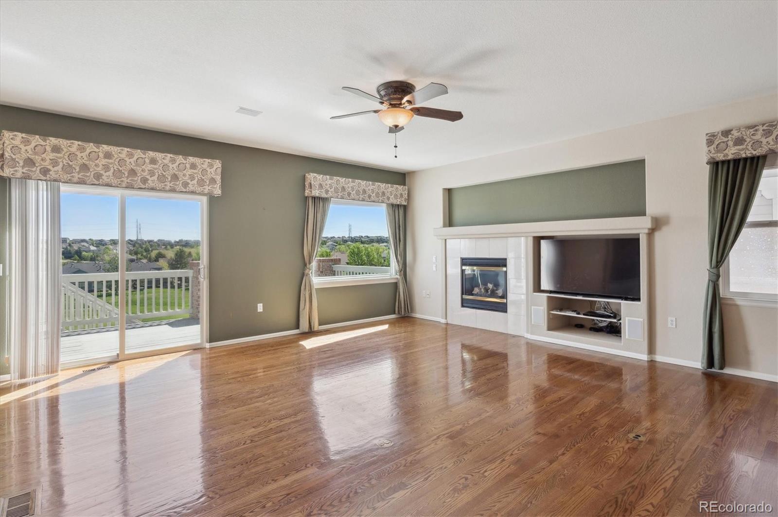 MLS Image #3 for 7852 s addison way,aurora, Colorado