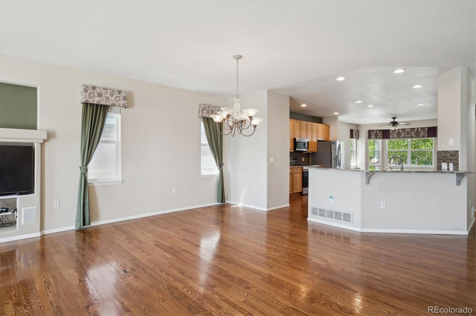 MLS Image #5 for 7852 s addison way,aurora, Colorado