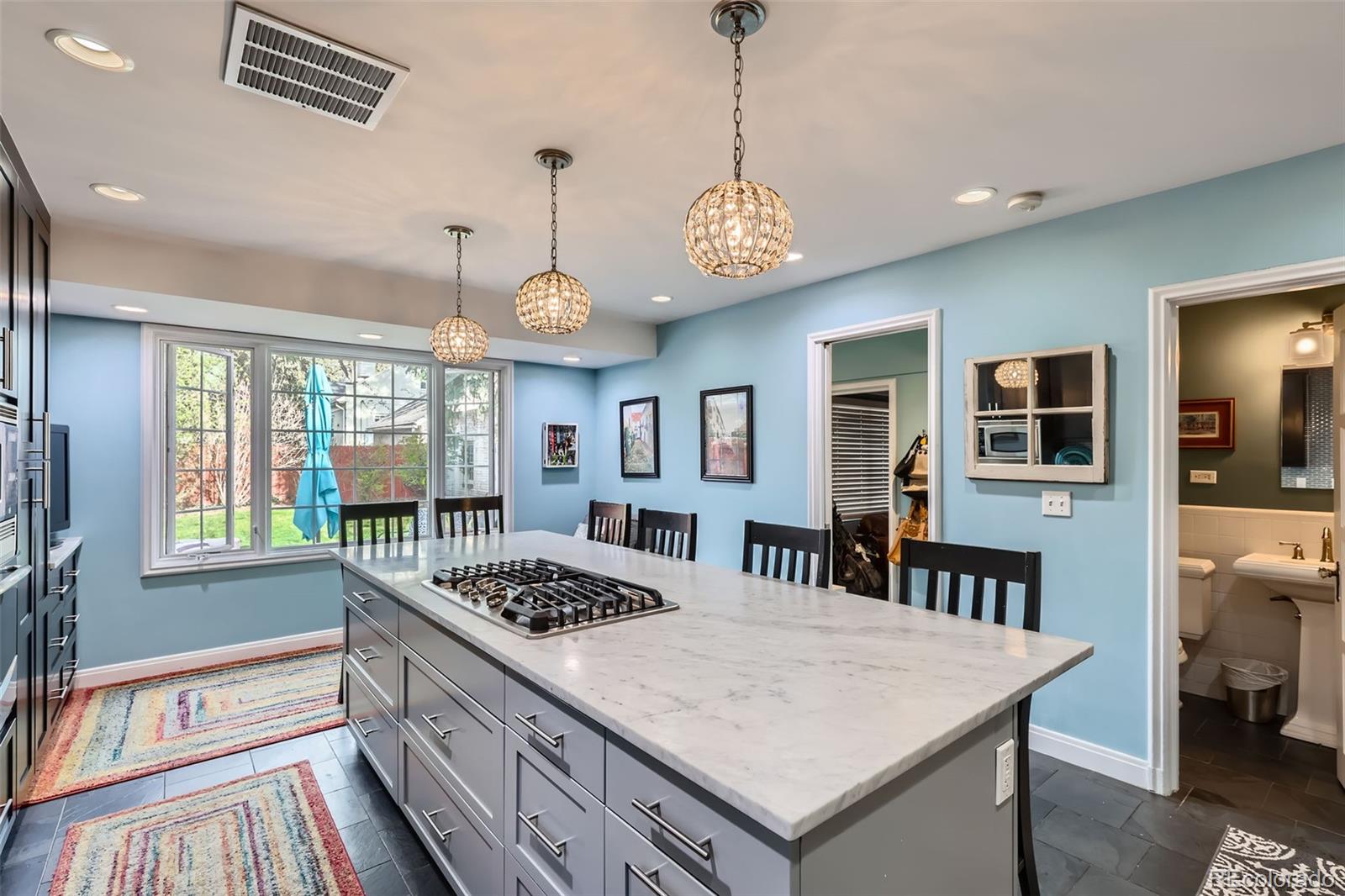 MLS Image #10 for 2060  ash street,denver, Colorado