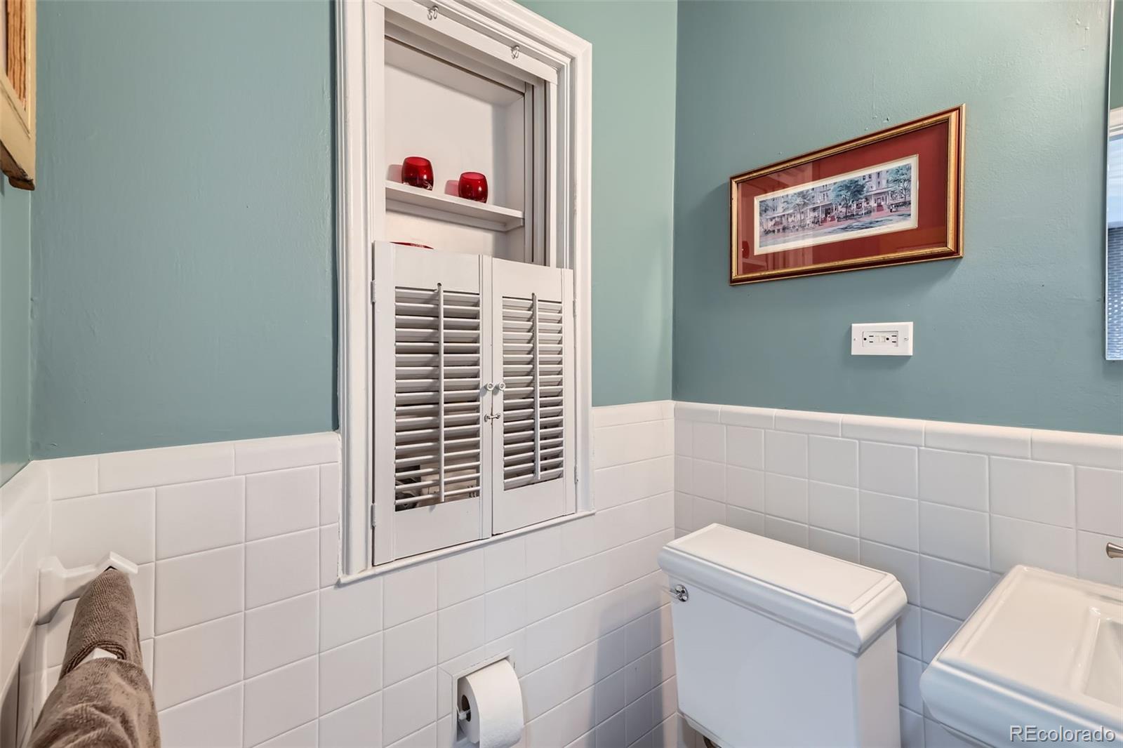 MLS Image #13 for 2060  ash street,denver, Colorado