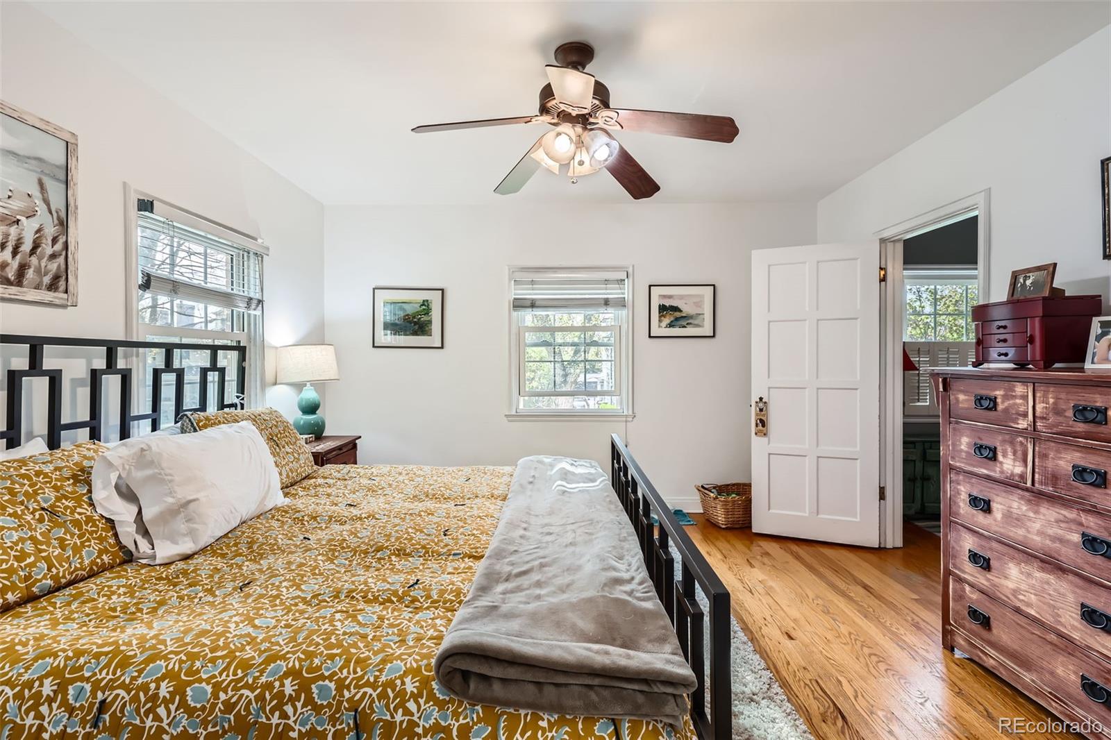 MLS Image #16 for 2060  ash street,denver, Colorado