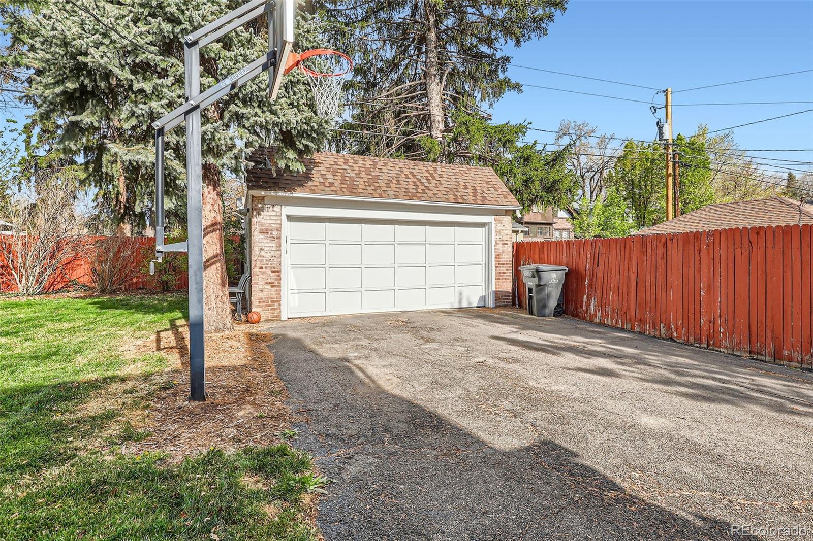 MLS Image #37 for 2060  ash street,denver, Colorado