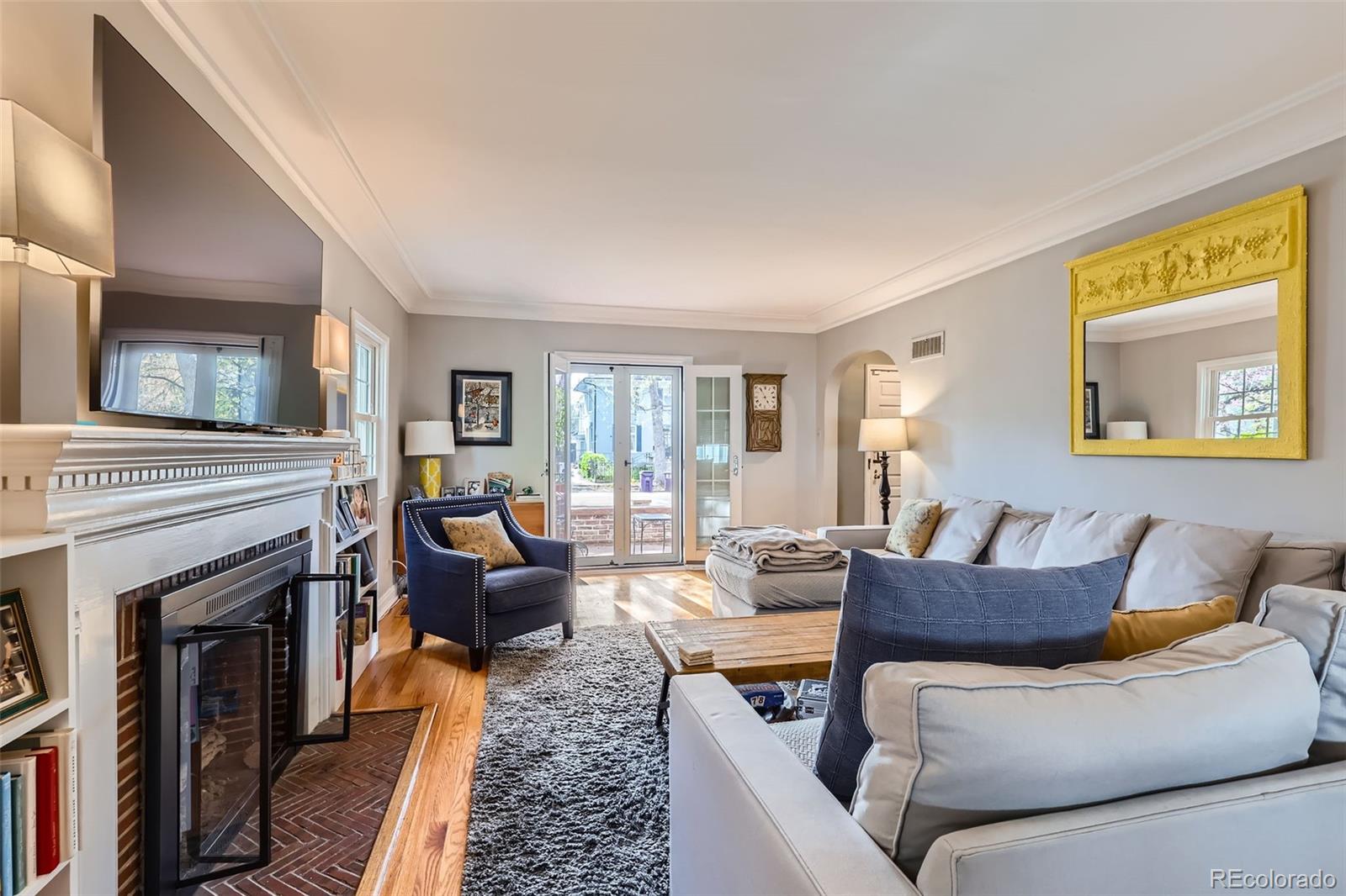 MLS Image #5 for 2060  ash street,denver, Colorado