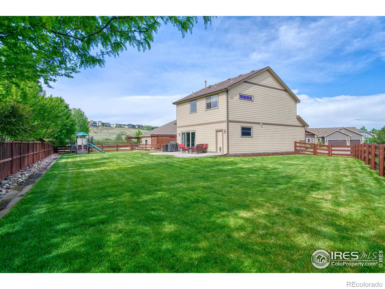 MLS Image #2 for 2069  vineyard court,windsor, Colorado