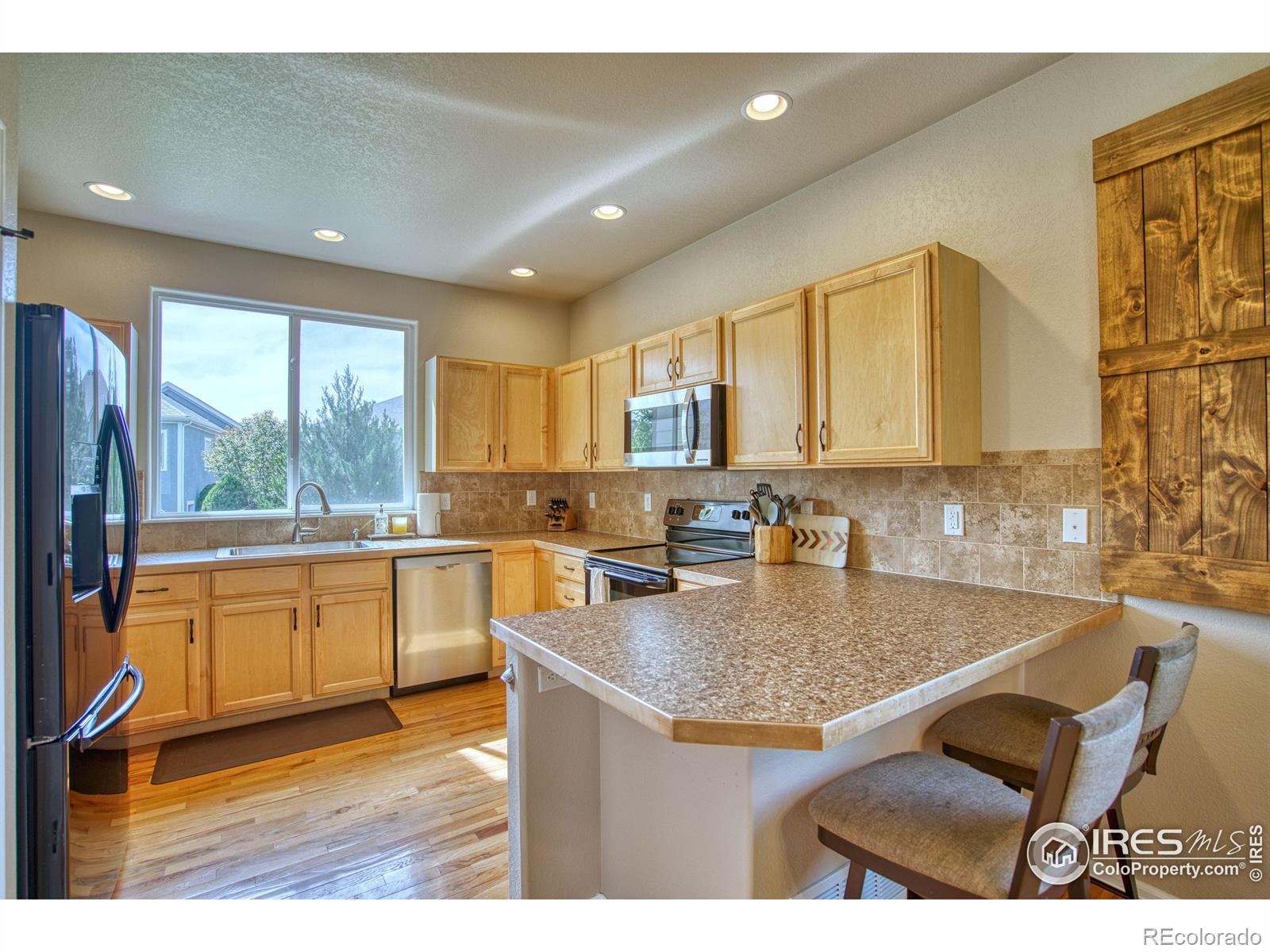 MLS Image #7 for 2069  vineyard court,windsor, Colorado