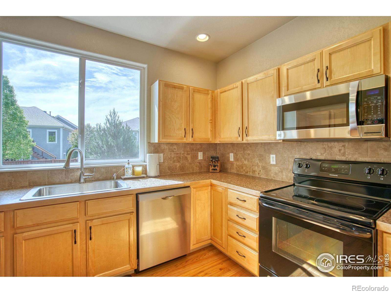 MLS Image #8 for 2069  vineyard court,windsor, Colorado