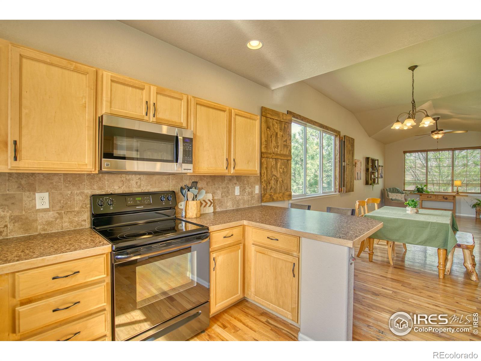 MLS Image #9 for 2069  vineyard court,windsor, Colorado