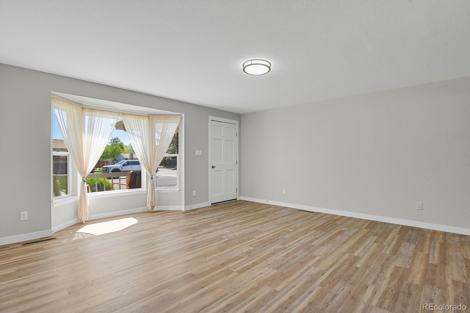 MLS Image #7 for 2301  dunbar court,longmont, Colorado