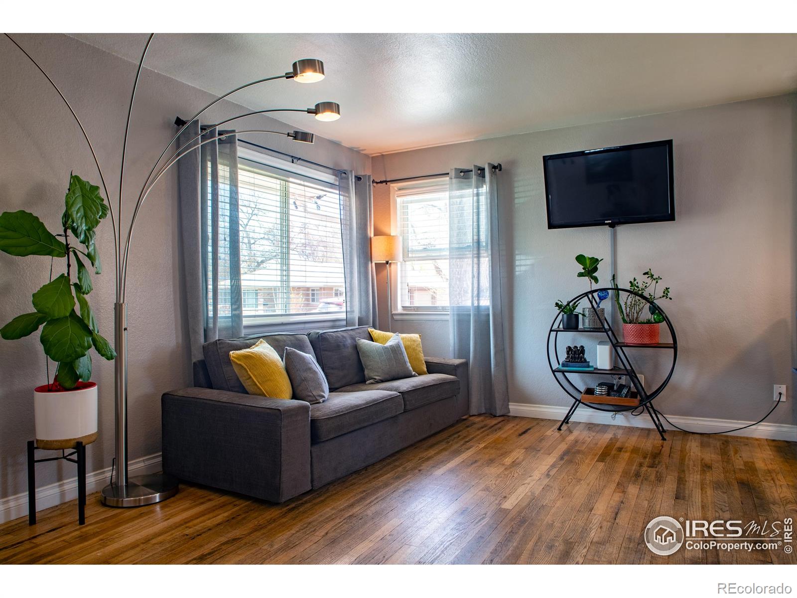 MLS Image #4 for 128 e 5th avenue,longmont, Colorado