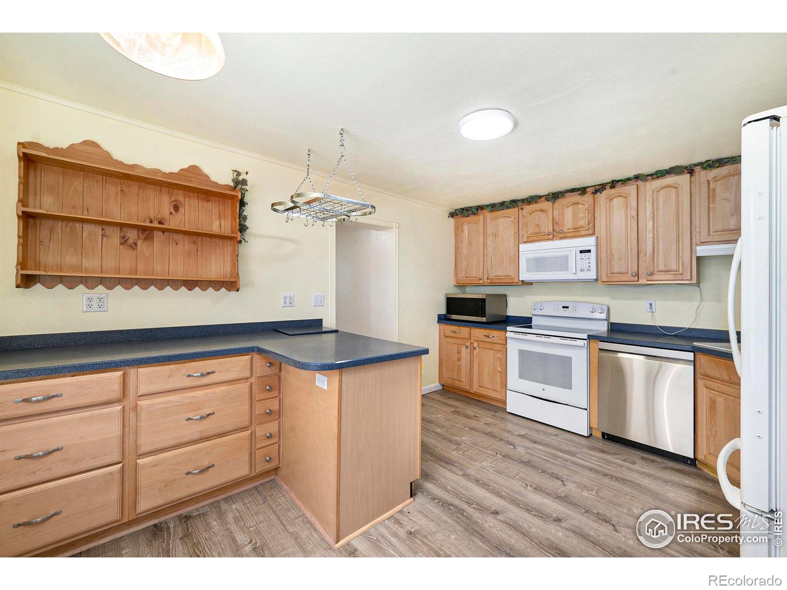 MLS Image #5 for 23891  supai road,indian hills, Colorado
