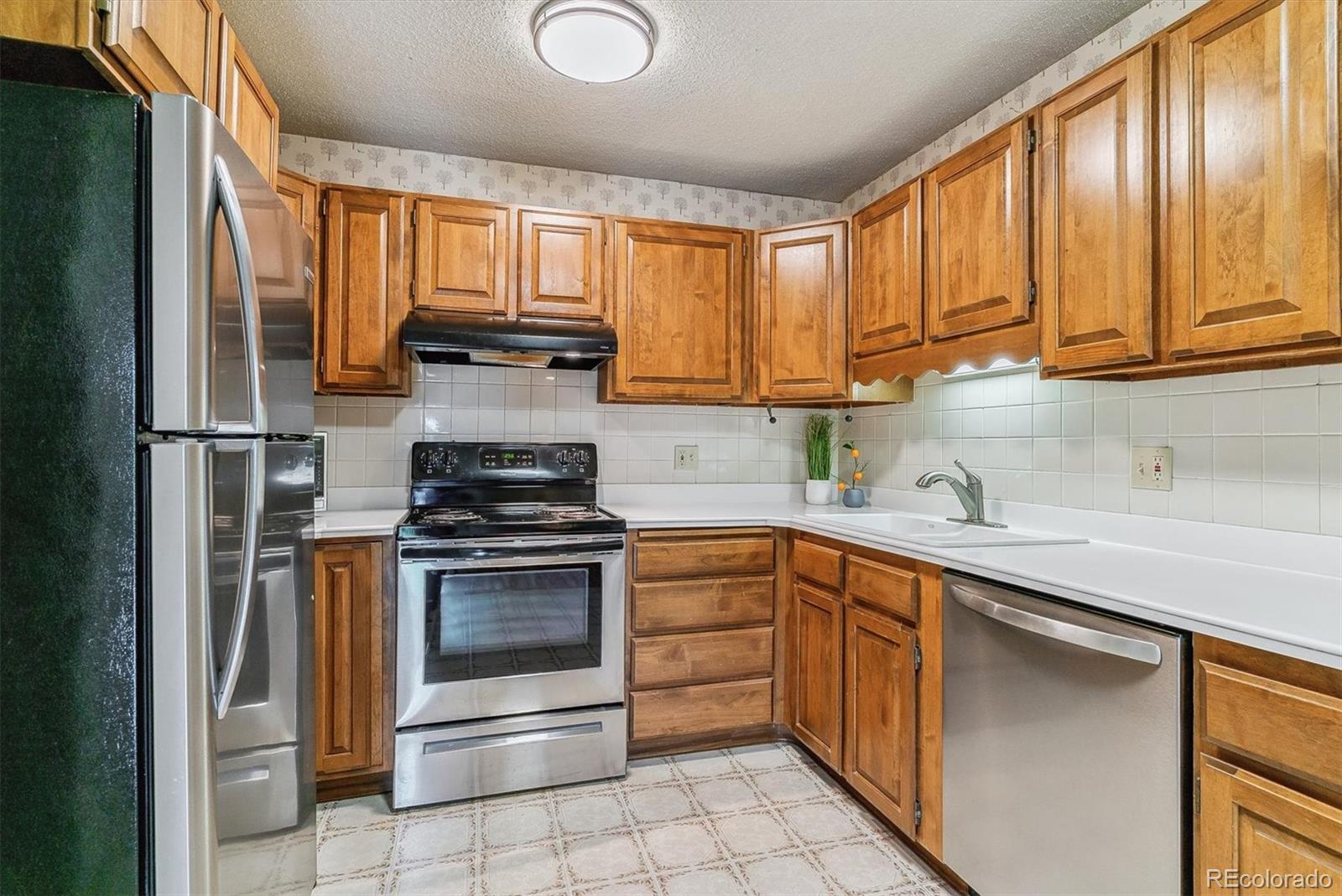 MLS Image #14 for 13626 e bates avenue,aurora, Colorado