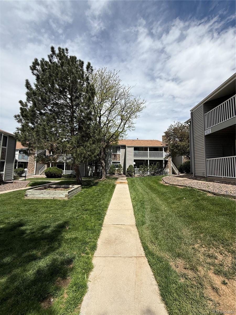MLS Image #17 for 921 s walden street ,aurora, Colorado