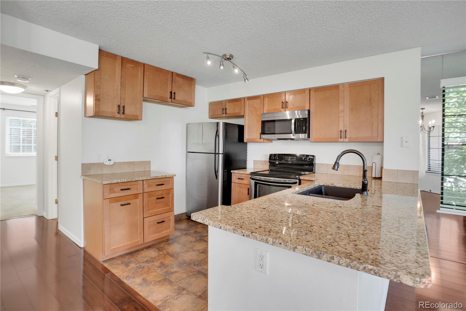 MLS Image #11 for 4802 e kentucky avenue,denver, Colorado