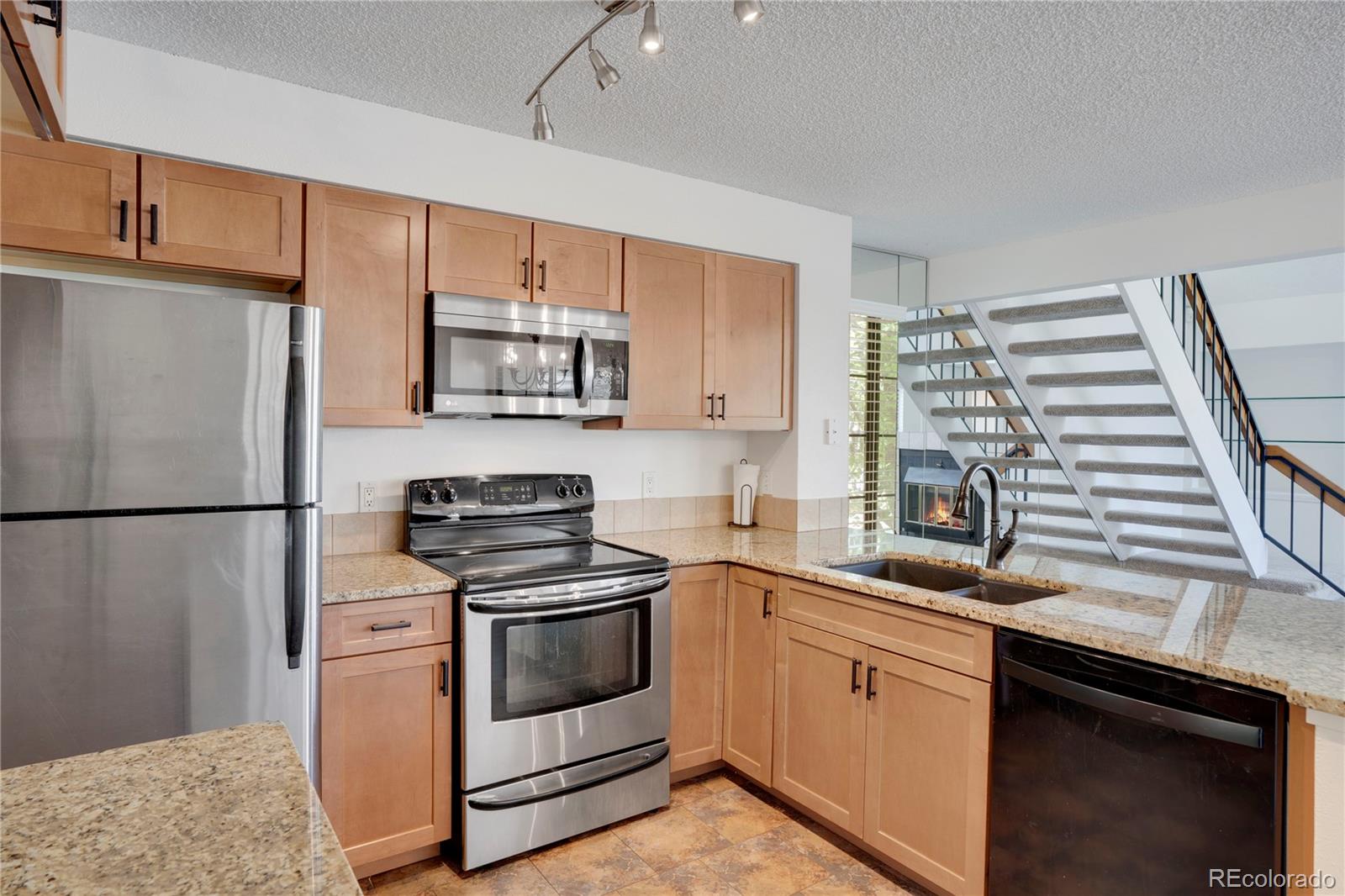 MLS Image #4 for 4802 e kentucky avenue,denver, Colorado