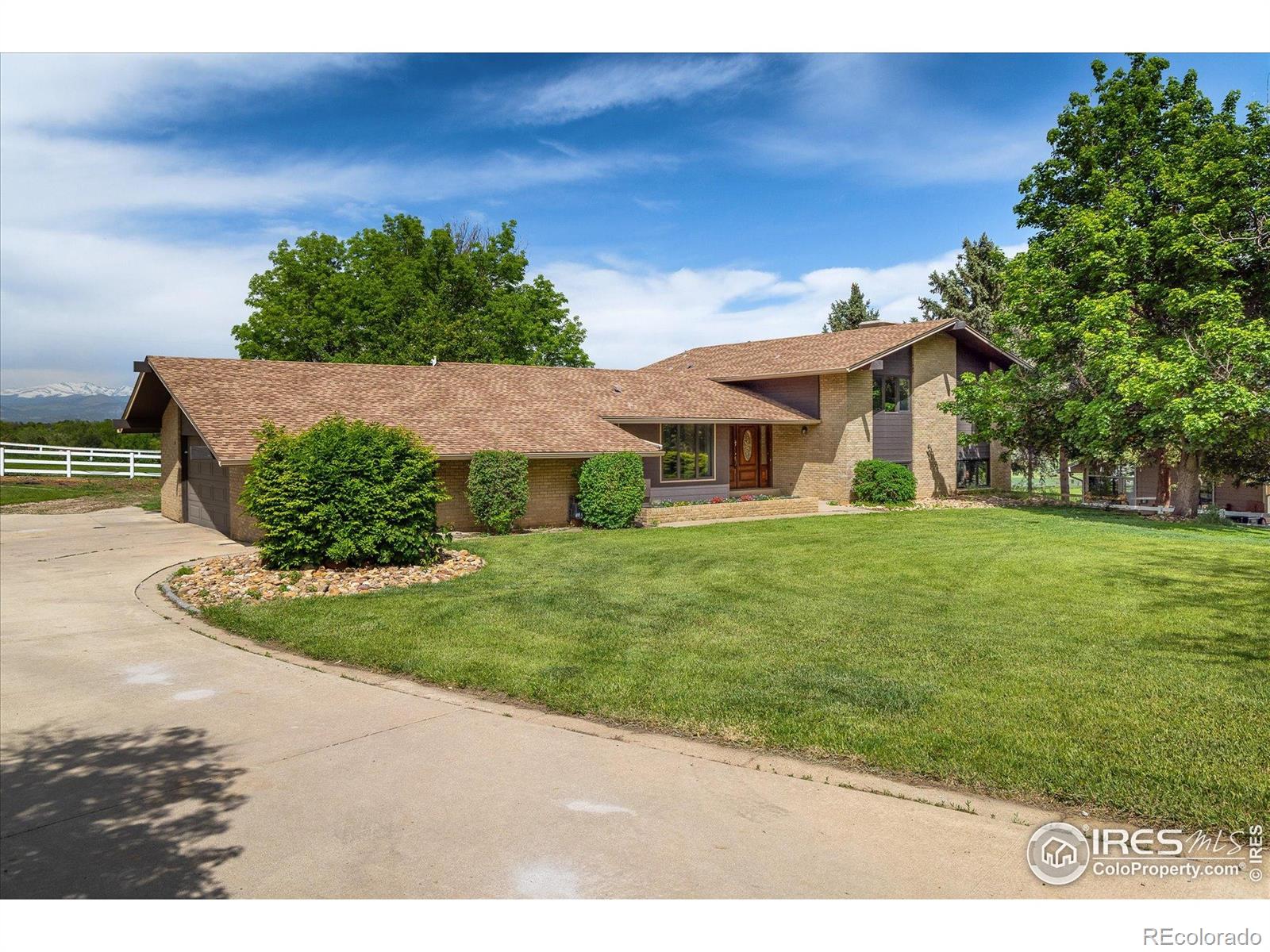 MLS Image #3 for 2117  stonehenge circle,lafayette, Colorado