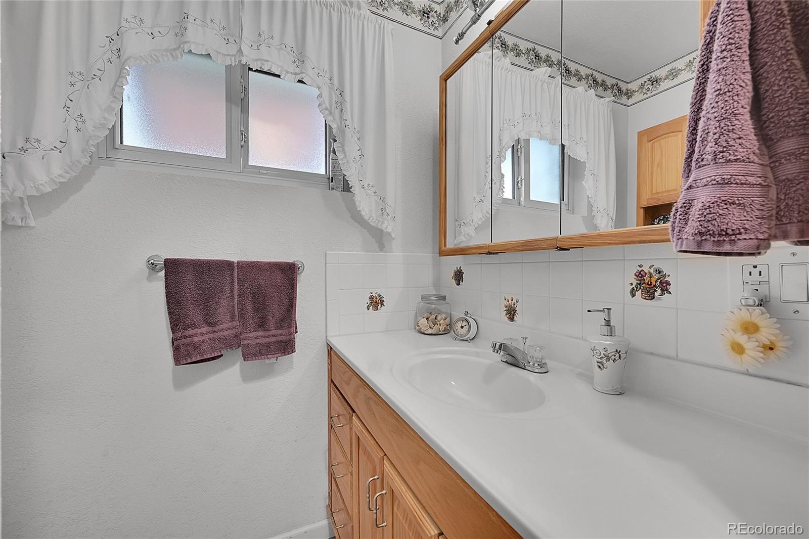 MLS Image #16 for 2121 w 73rd place,denver, Colorado
